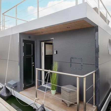 Apartment Hausboot Meerzeit An Der Ostsee